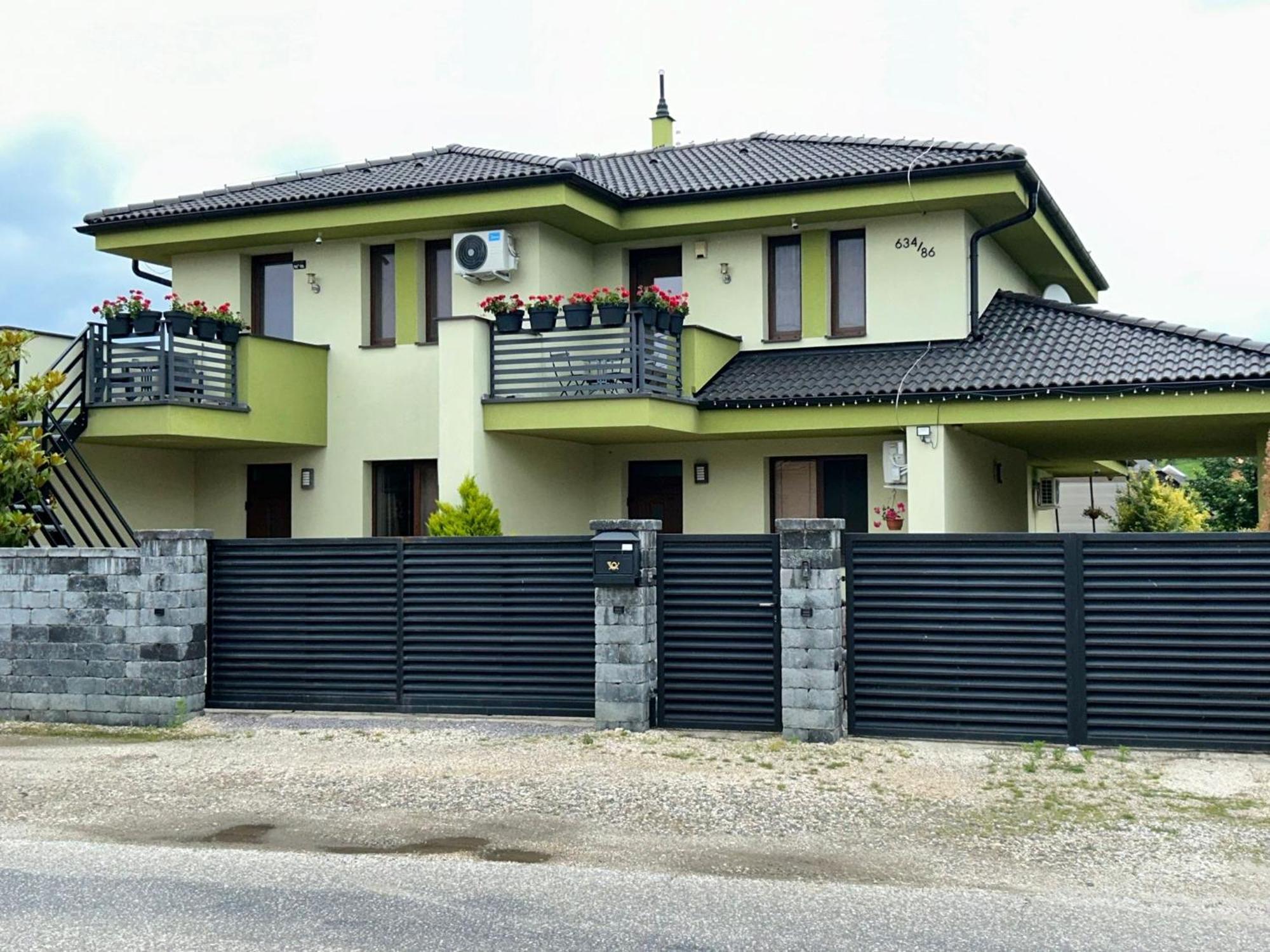 Apartmány ZELENÝ DOM Podhájska Exterior foto
