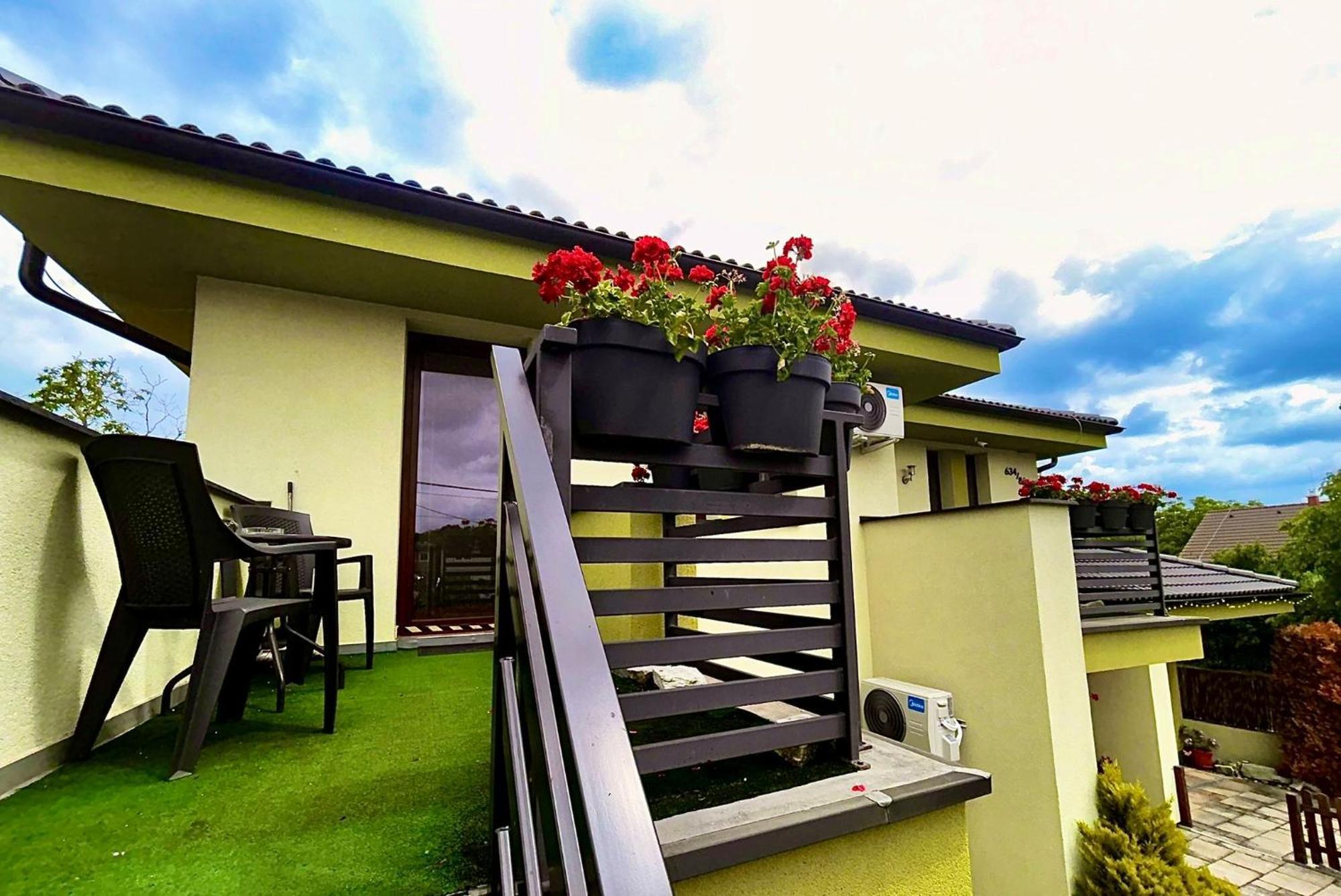 Apartmány ZELENÝ DOM Podhájska Exterior foto